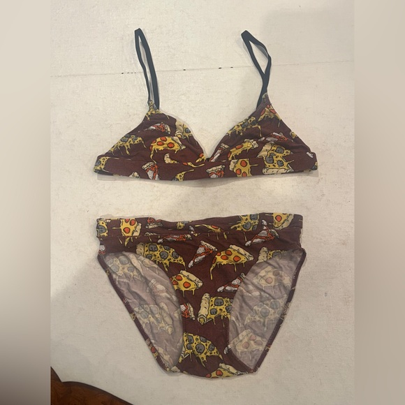 MeUndies Other - MeUndies merlty Cheese pizza Print Bikini Set. Set of 2 pieces.